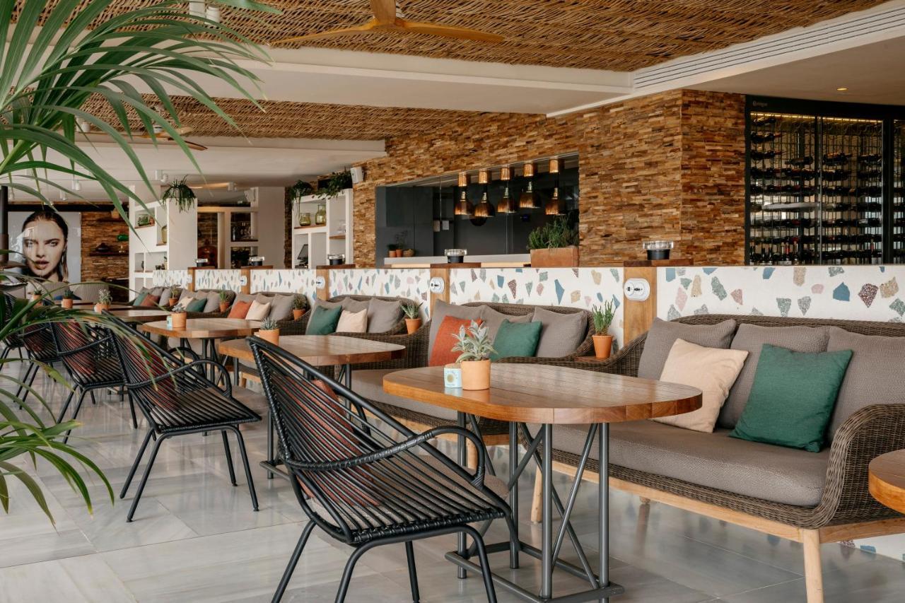 Me Ibiza - The Leading Hotels Of The World Santa Eularia des Riu Dış mekan fotoğraf