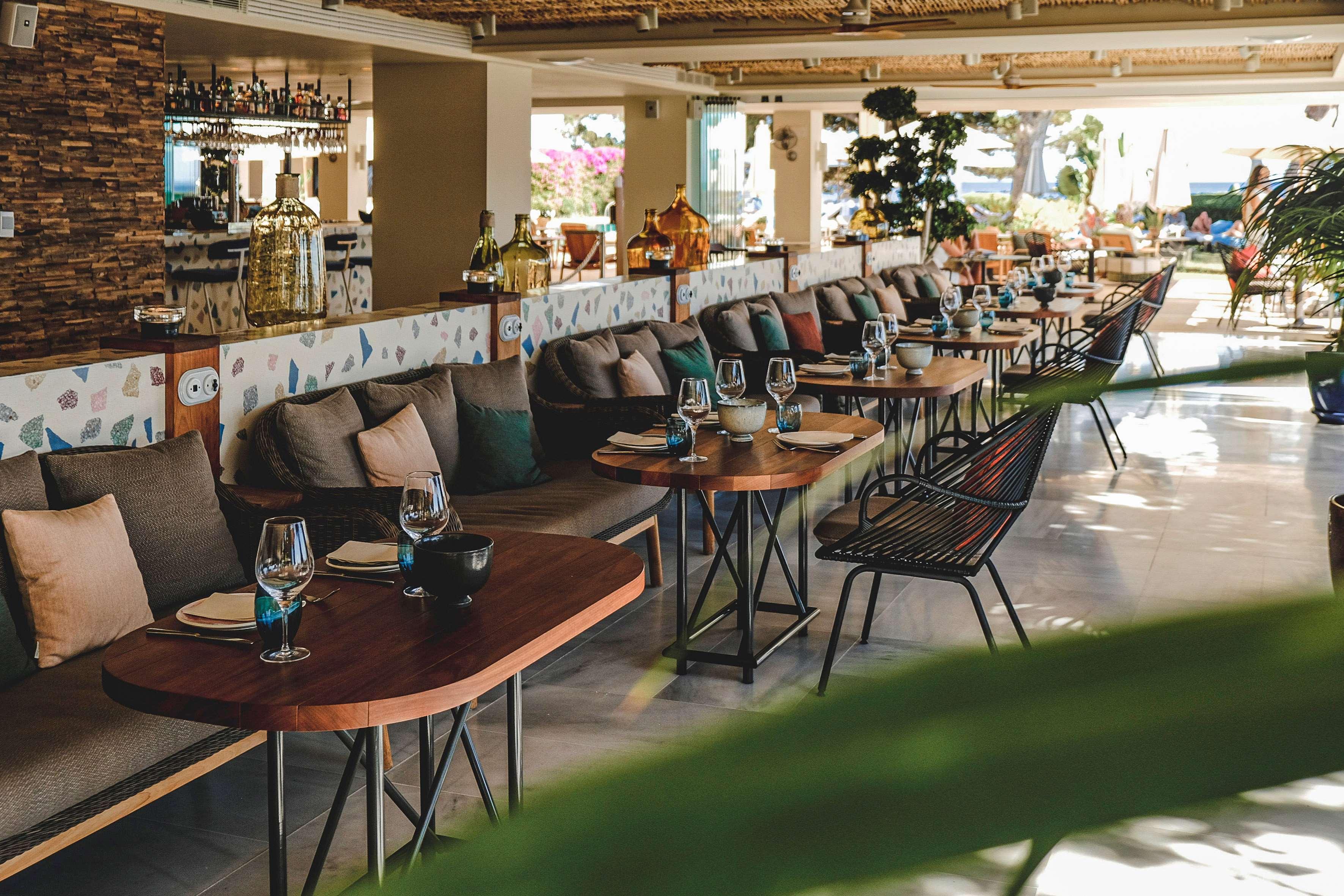 Me Ibiza - The Leading Hotels Of The World Santa Eularia des Riu Dış mekan fotoğraf