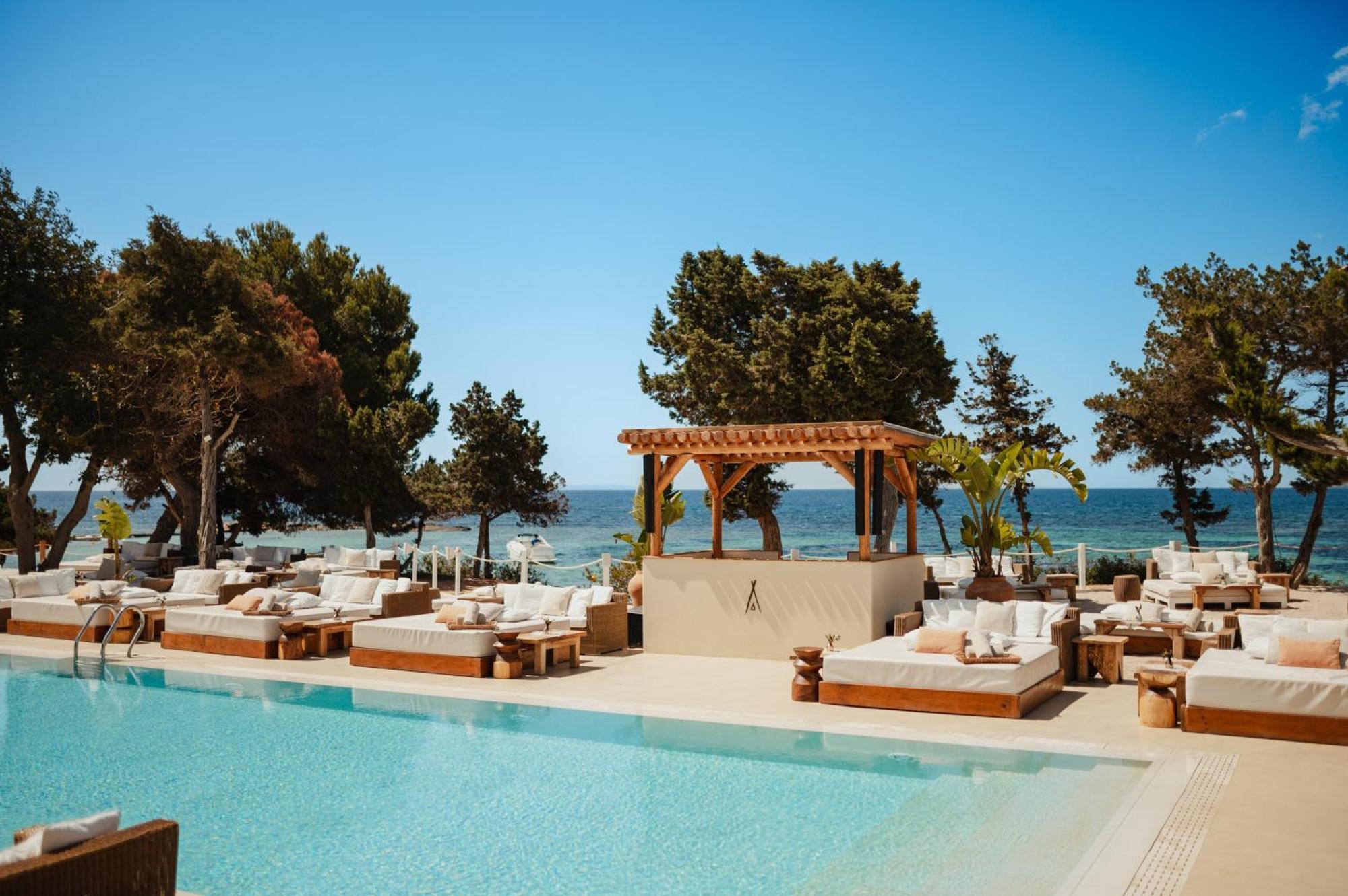 Me Ibiza - The Leading Hotels Of The World Santa Eularia des Riu Dış mekan fotoğraf