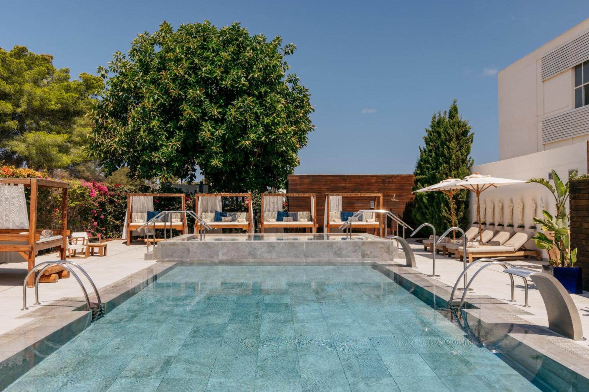 Me Ibiza - The Leading Hotels Of The World Santa Eularia des Riu Dış mekan fotoğraf